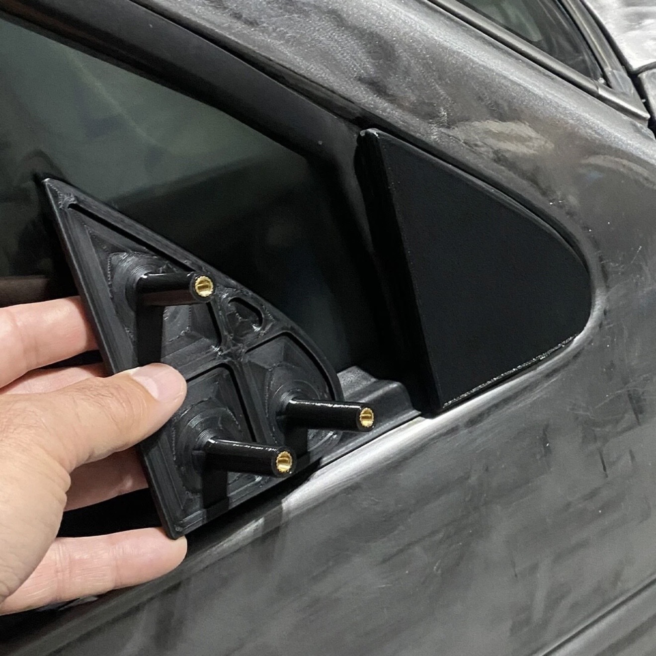 Screenshot Nissan D21 Side Mirrors Block-Off Set closer look